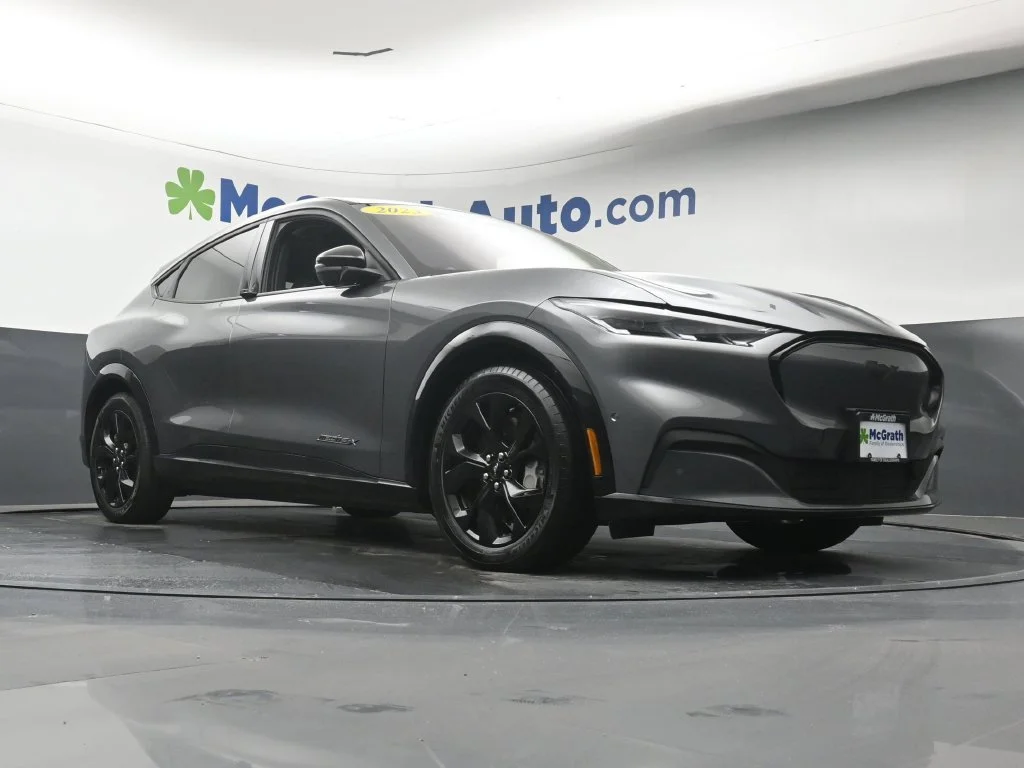 Used 2023 Gray Ford Premium image 26