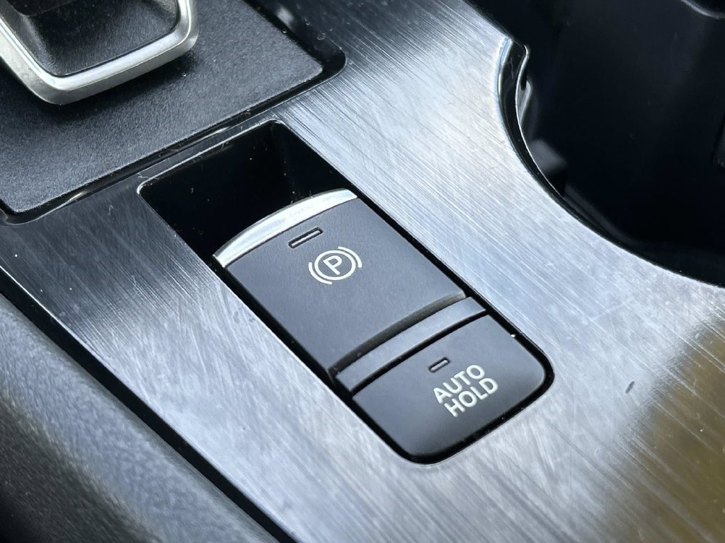 Used 2024 Silver Nissan S image 31
