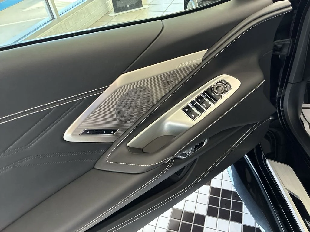 Used 2025 Black Chevrolet Z06 image 13