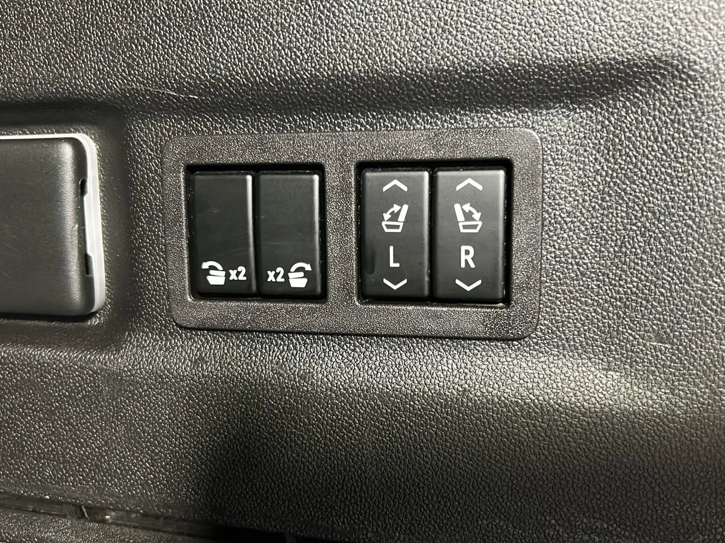 Used 2023 Summit White Chevrolet High Country image 10