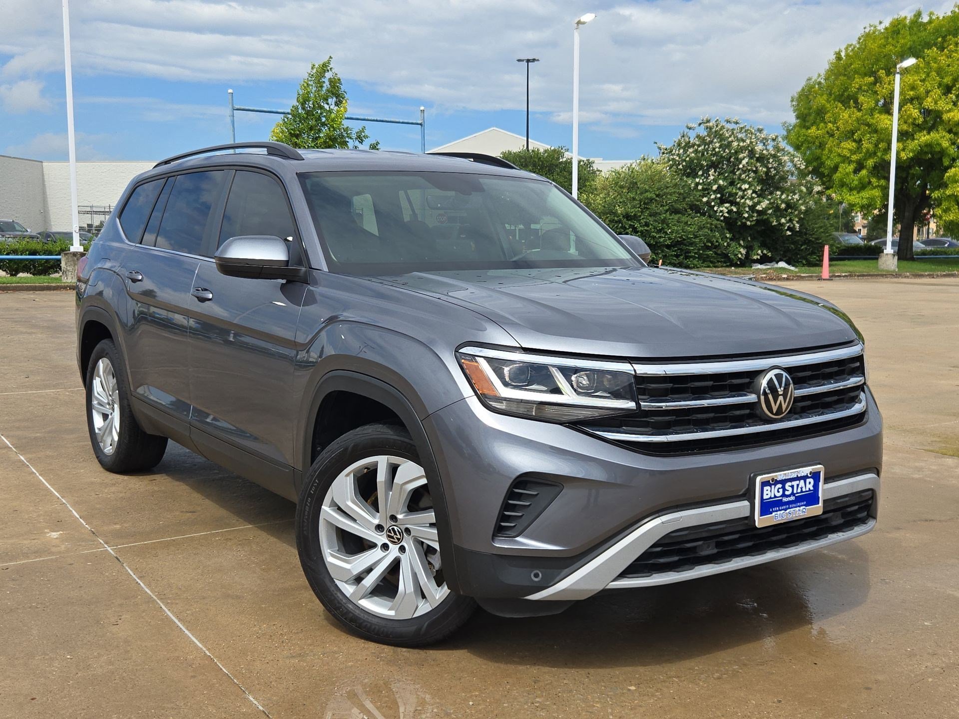 2022 Volkswagen Atlas 3.6L SE w/Tech's photo