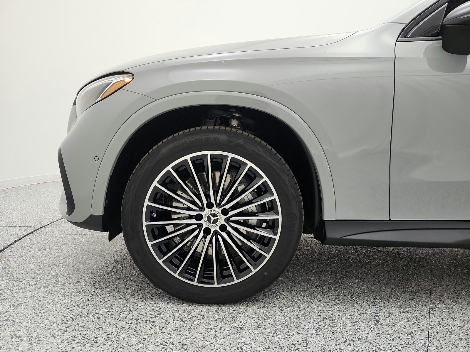 New 2027 MANUFAKTUR Alpine Grey Mercedes-Benz GLC 300 SUV image 13