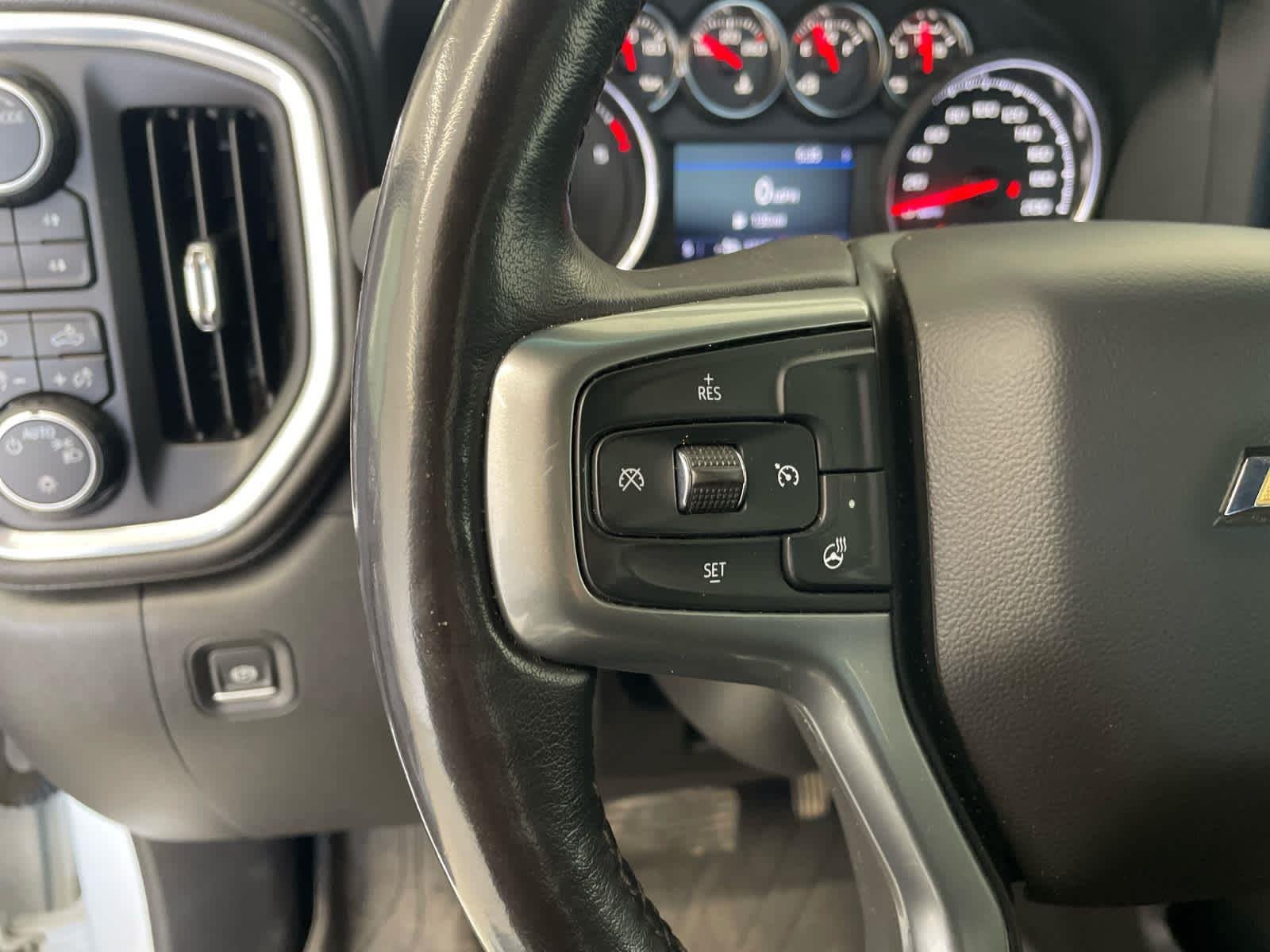 Used 2022 Summit White Chevrolet LT image 17