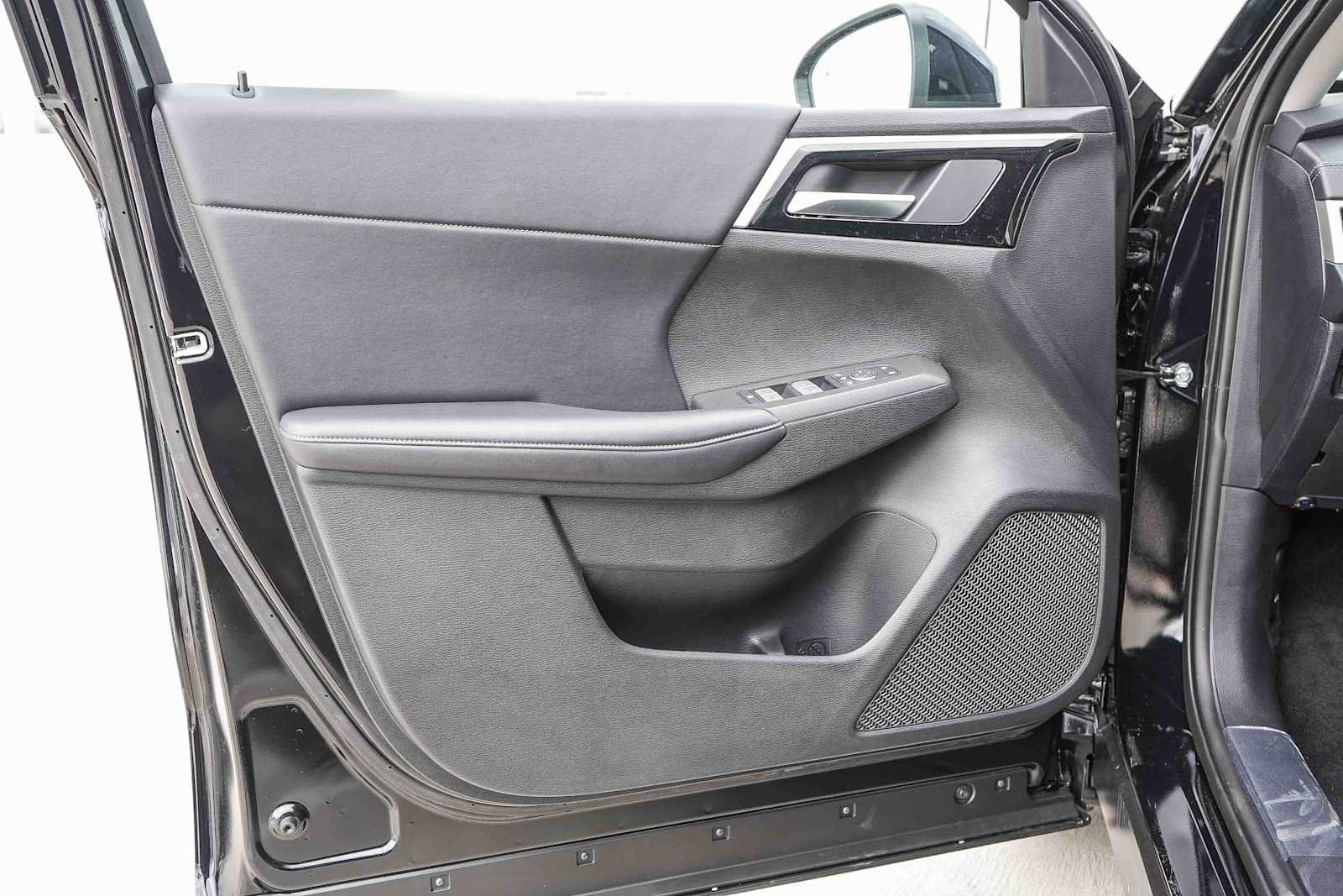 New 2026 Moonrock Gray Nissan SL image 25