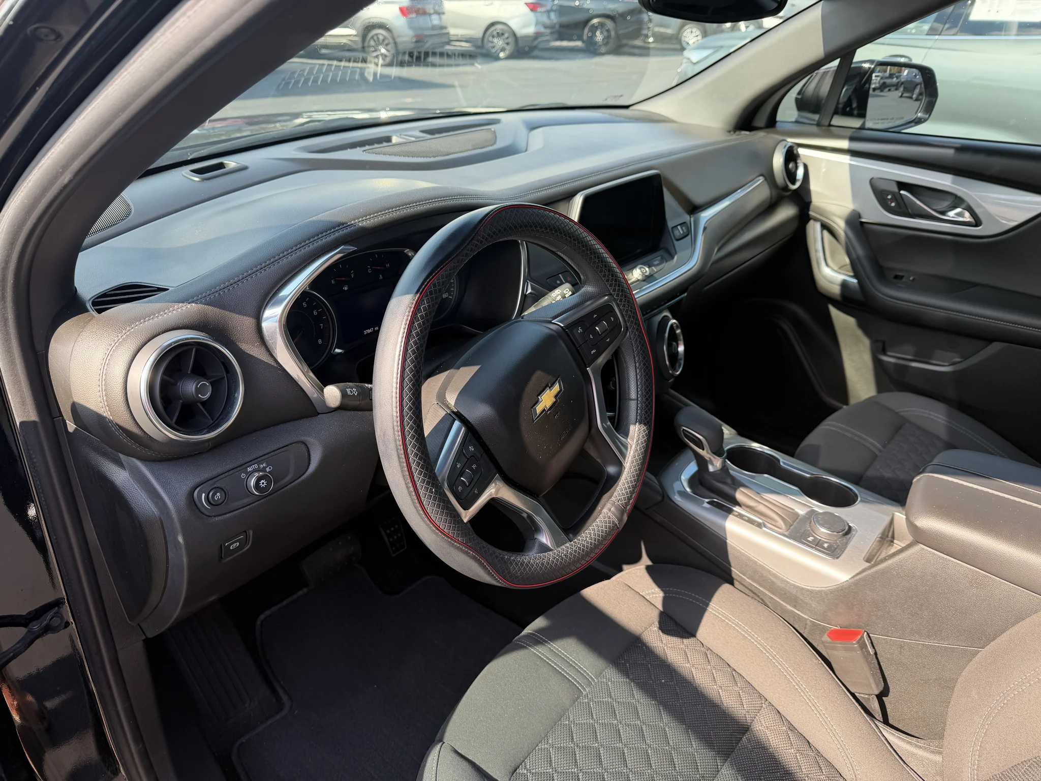 Used 2021 BLACK Chevrolet LT image 8