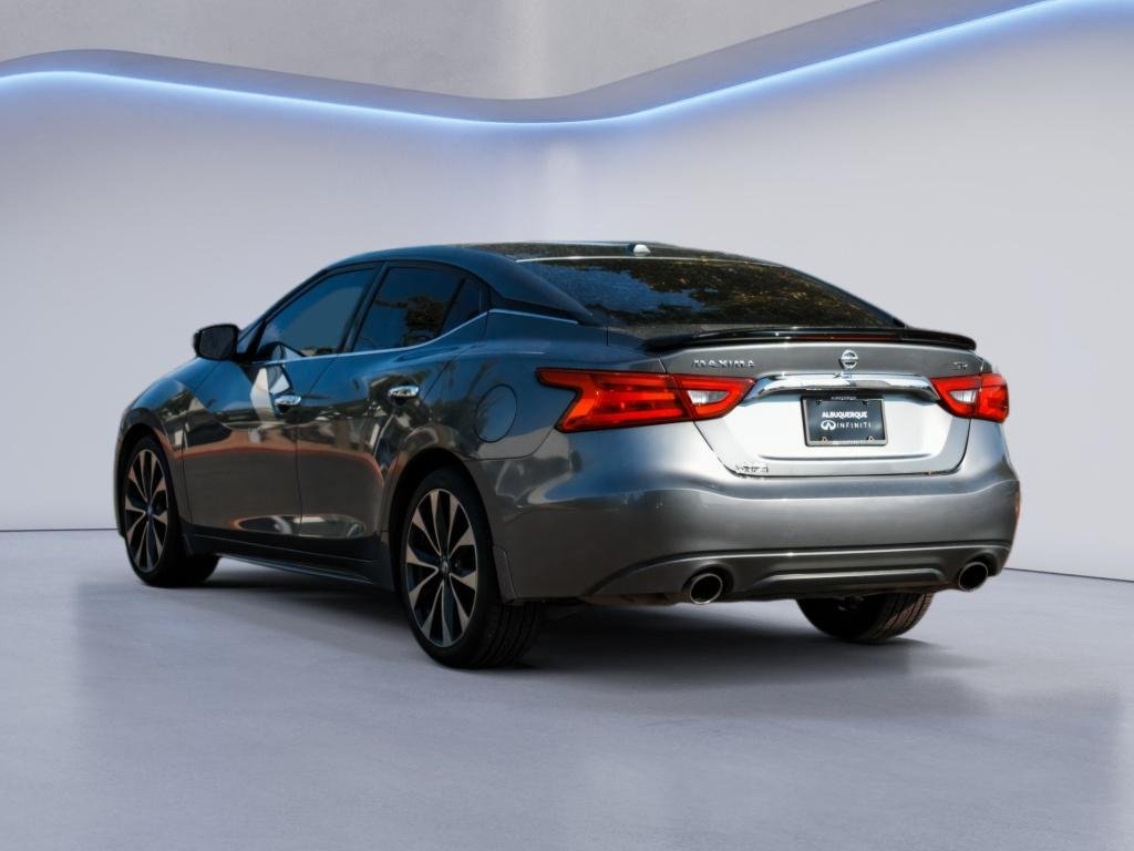 Used 2016 Gun Metallic Nissan 3.5 SR image 7