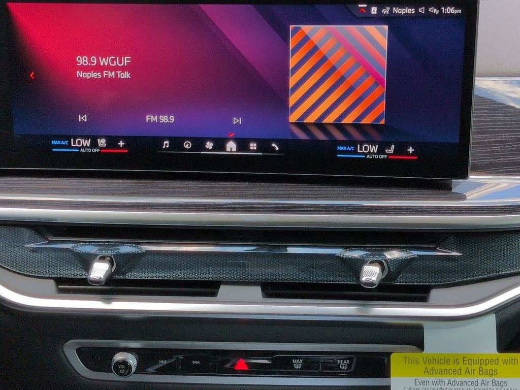 New 2026 Dravit Grey Metallic BMW xDrive50e image 18