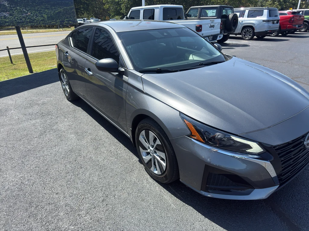 Used 2025 Gun Metallic Nissan S image 3