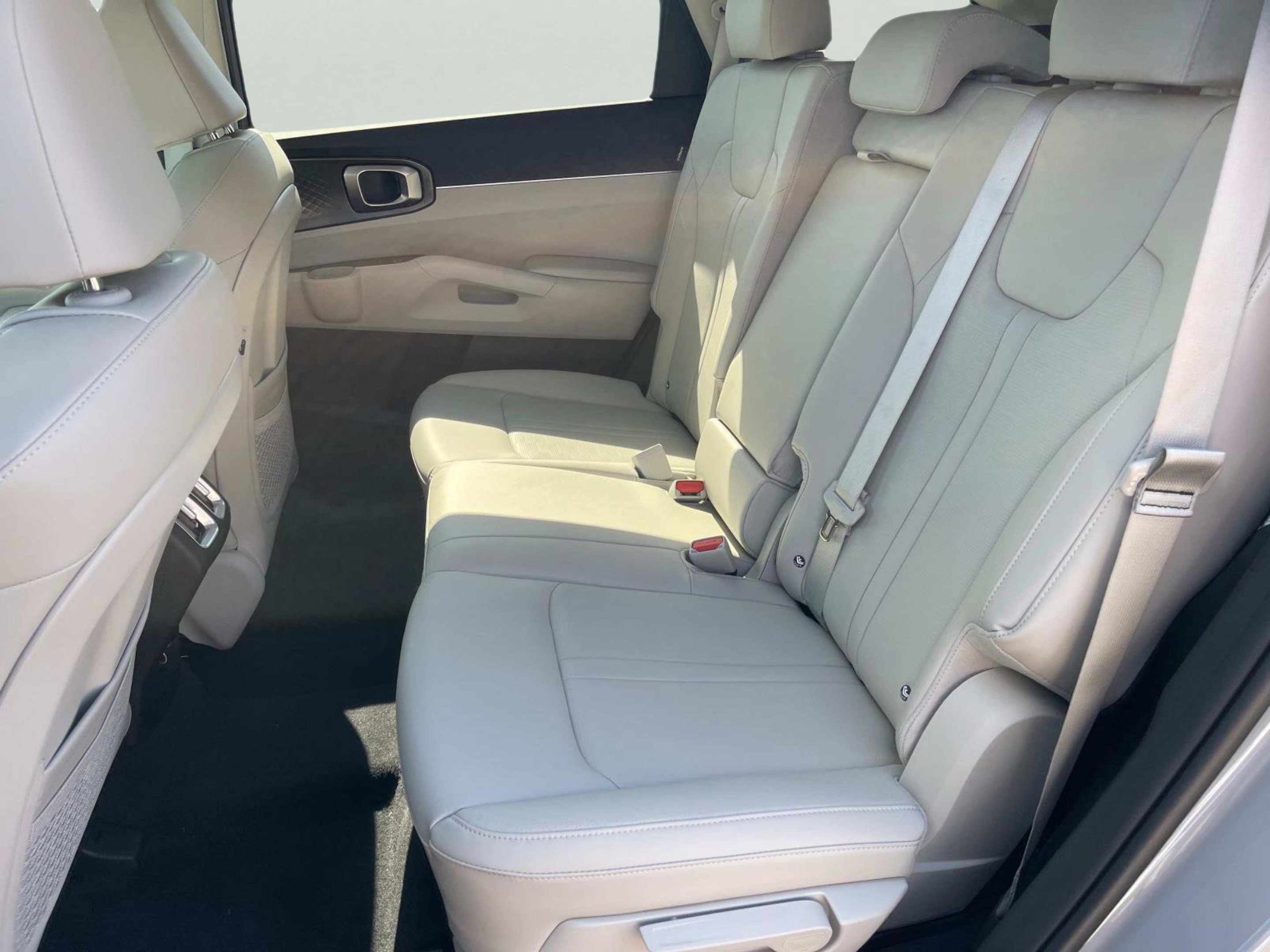 2026 Kia Sorento EX - Photo 18