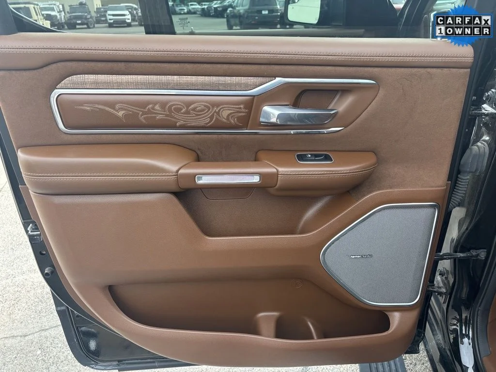 2023 RAM Ram 1500 Pickup Longhorn - Photo 17