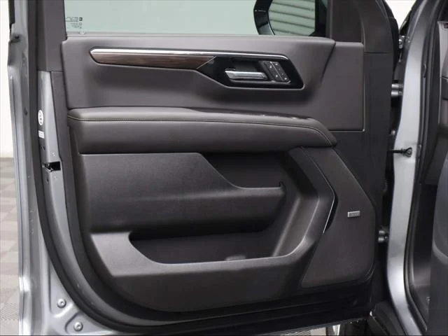 New 2026 Sterling Gray Metallic Chevrolet Premier image 31