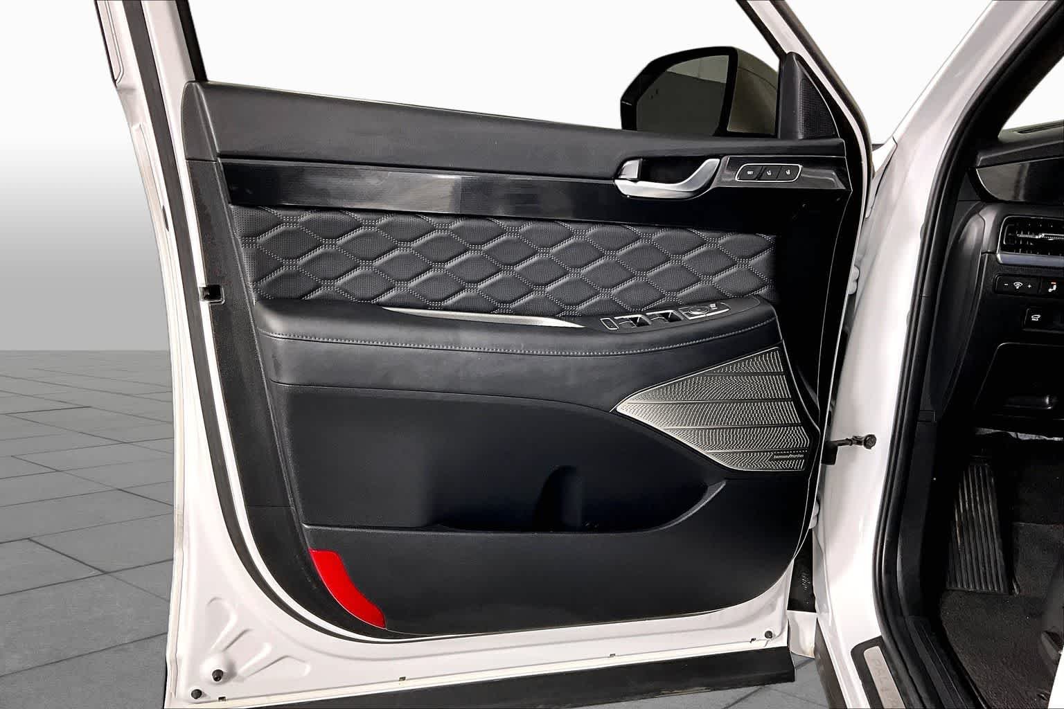 Used 2022 Hyper White Hyundai Calligraphy image 21