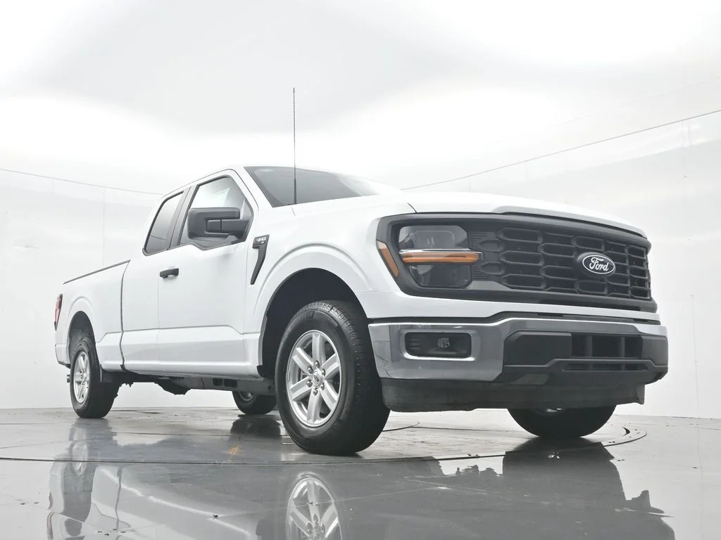 New 2026 Oxford White Ford XL image 44