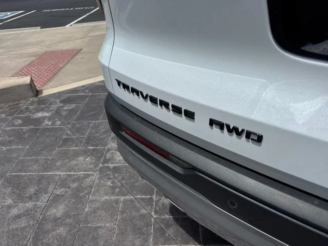 New 2026 White Chevrolet Z71 image 6