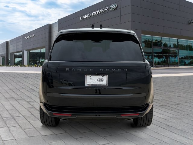 Used 2025 Black Land Rover SE image 4