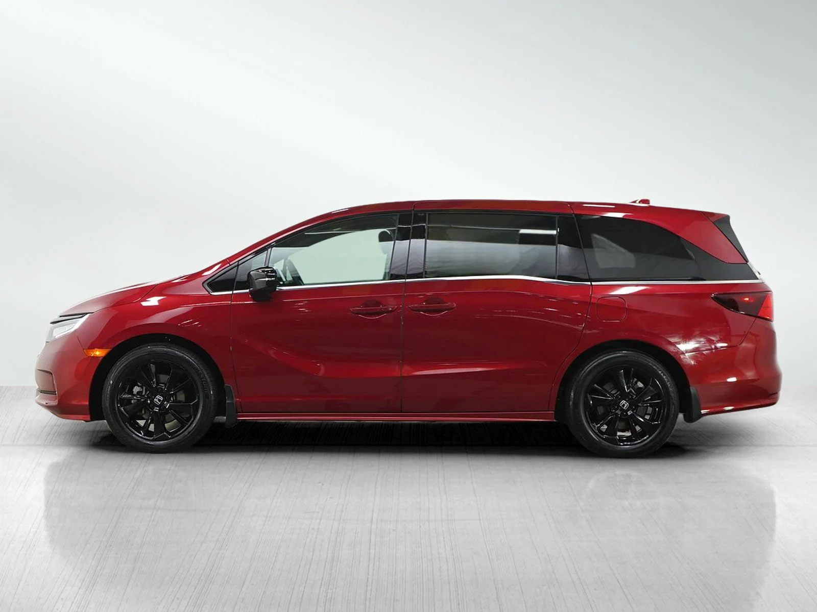 Used 2024 Honda Odyssey SPORT with VIN 5FNRL6H70RB061933 for sale in Burnsville, Minnesota
