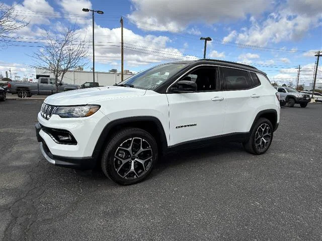 2025 Jeep Compass Limited - Photo 9