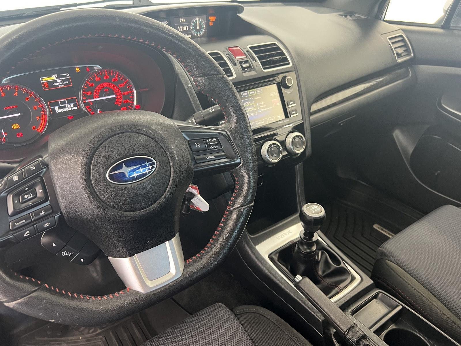 Used 2017 Ice Silver Metallic Subaru Premium image 20