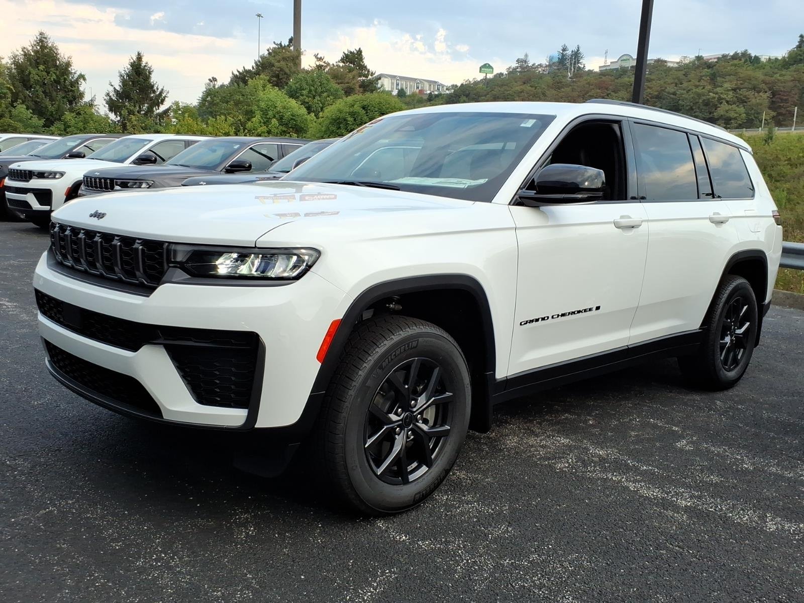 2027 Jeep Grand Cherokee L
