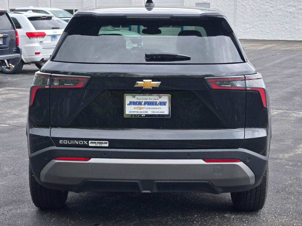 2025 Chevrolet Equinox LT - Photo 12