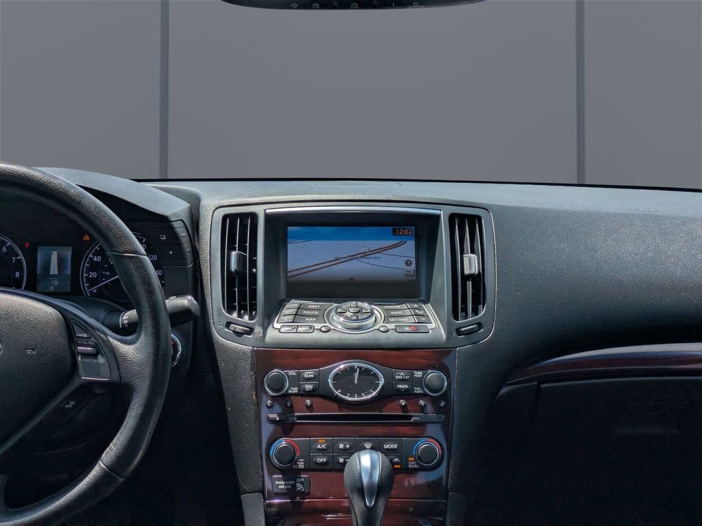 Used 2011 Gray INFINITI Journey image 16