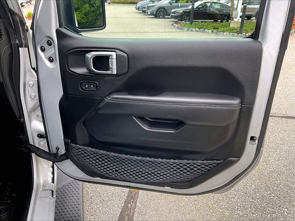 Used 2023 Silver Jeep Sahara 4xe image 12