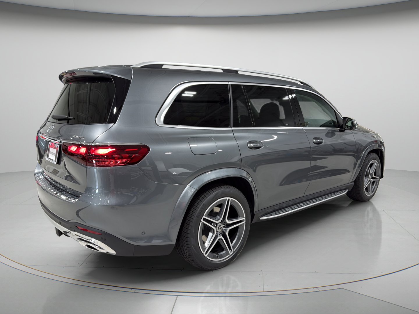 New 2026 Selenite Grey Metallic Mercedes-Benz GLS 450 image 5