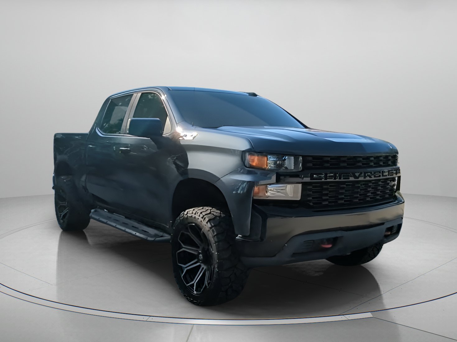 Certified Used 2019 Shadow Gray Metallic Chevrolet Custom Trail Boss Crew Cab Pickup image 3