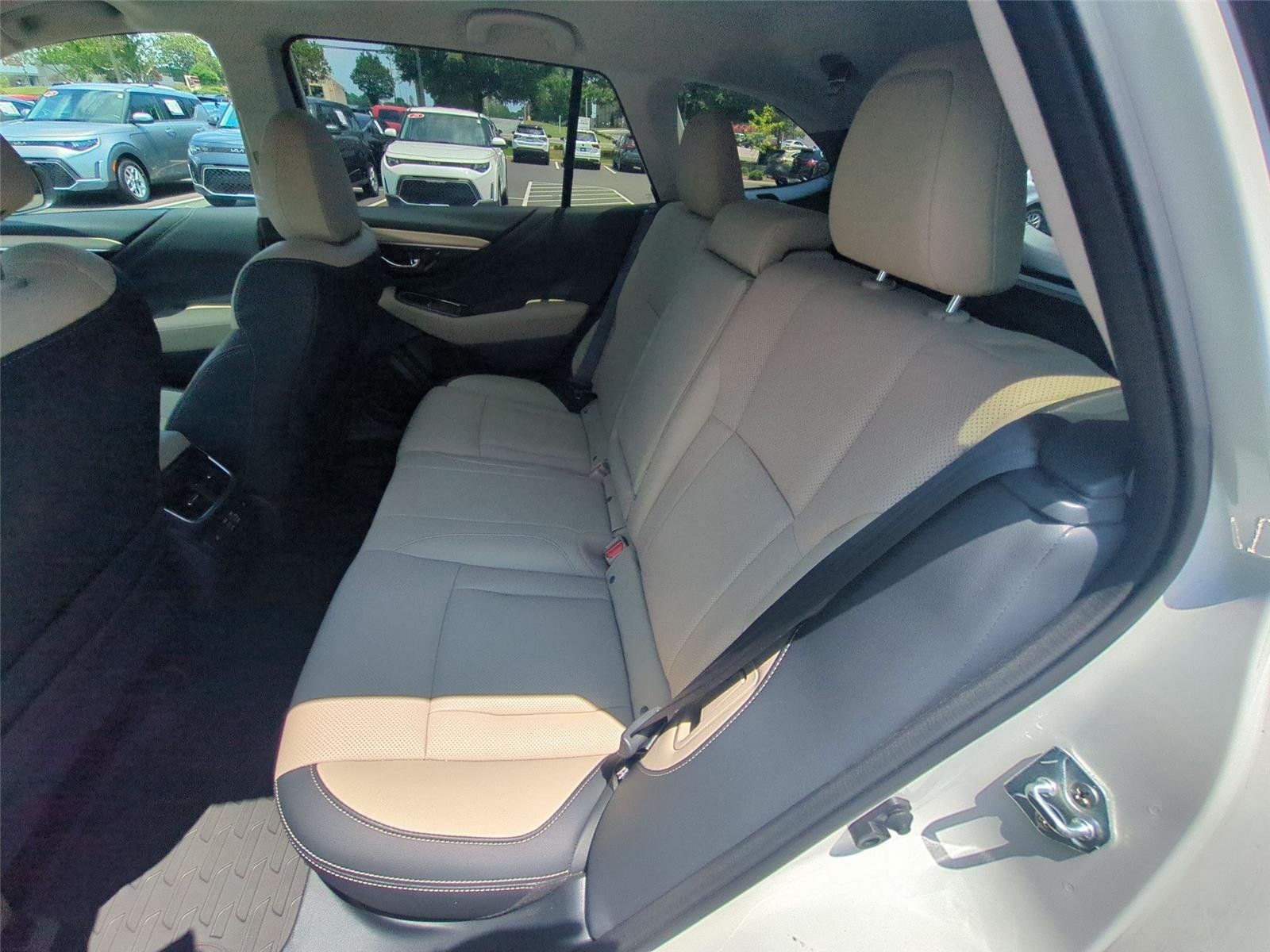 Used 2024 Crystal White Pearl Subaru Limited XT image 34