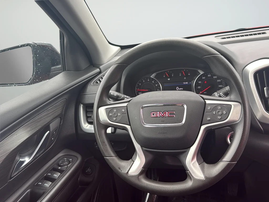 Used 2023 Red GMC SLE image 35