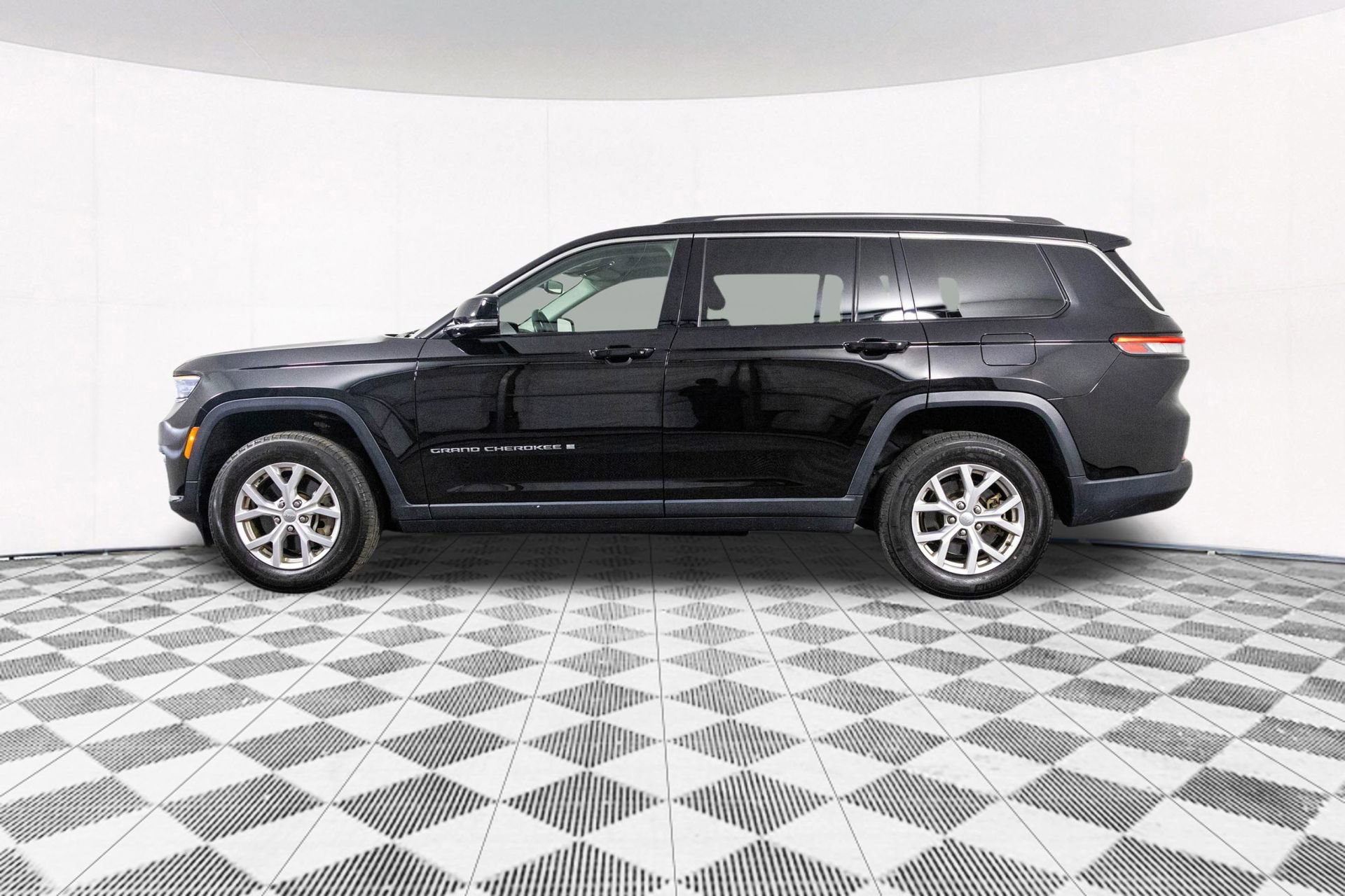 2021 JEEP GRAND CHEROKEE L - Image 9