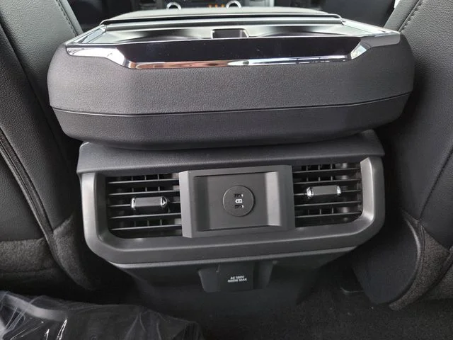 New 2026 Star White Metallic Tri-Coat Ford Lariat® image 17