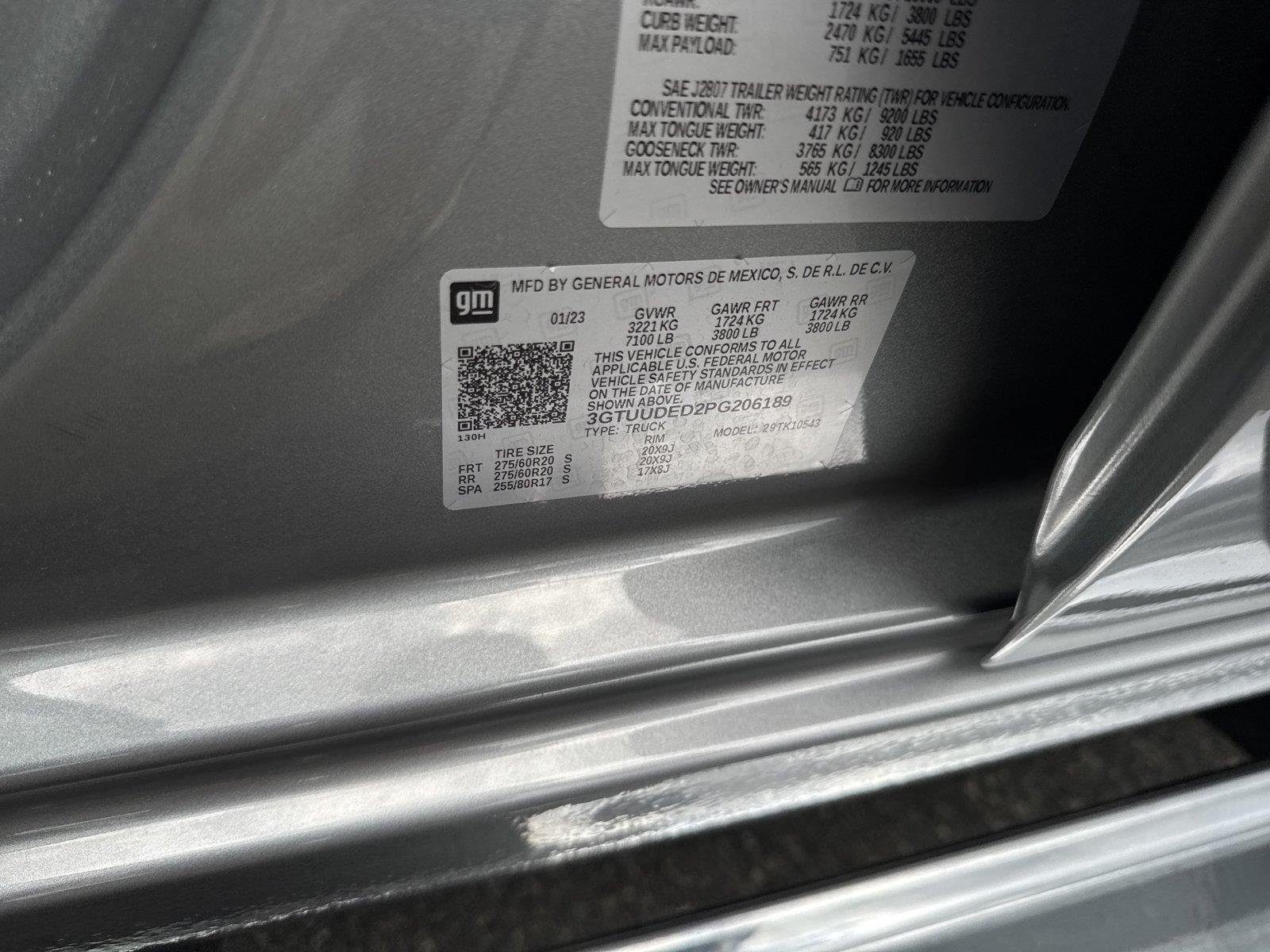 Used 2023 STERLING METALLIC GMC SLT image 38