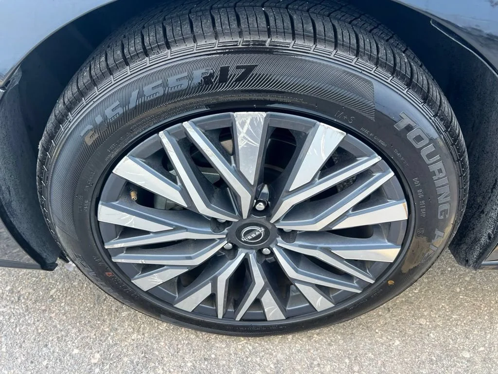 2025 Nissan Altima SV - Photo 35