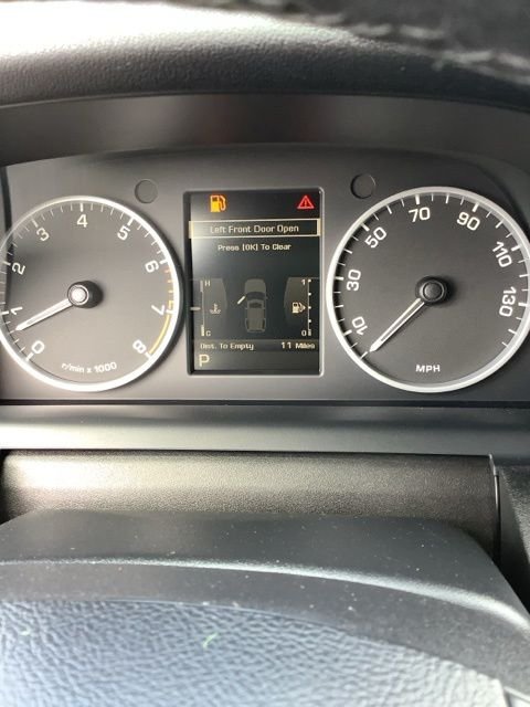 Used 2010 Silver Land Rover HSE image 29