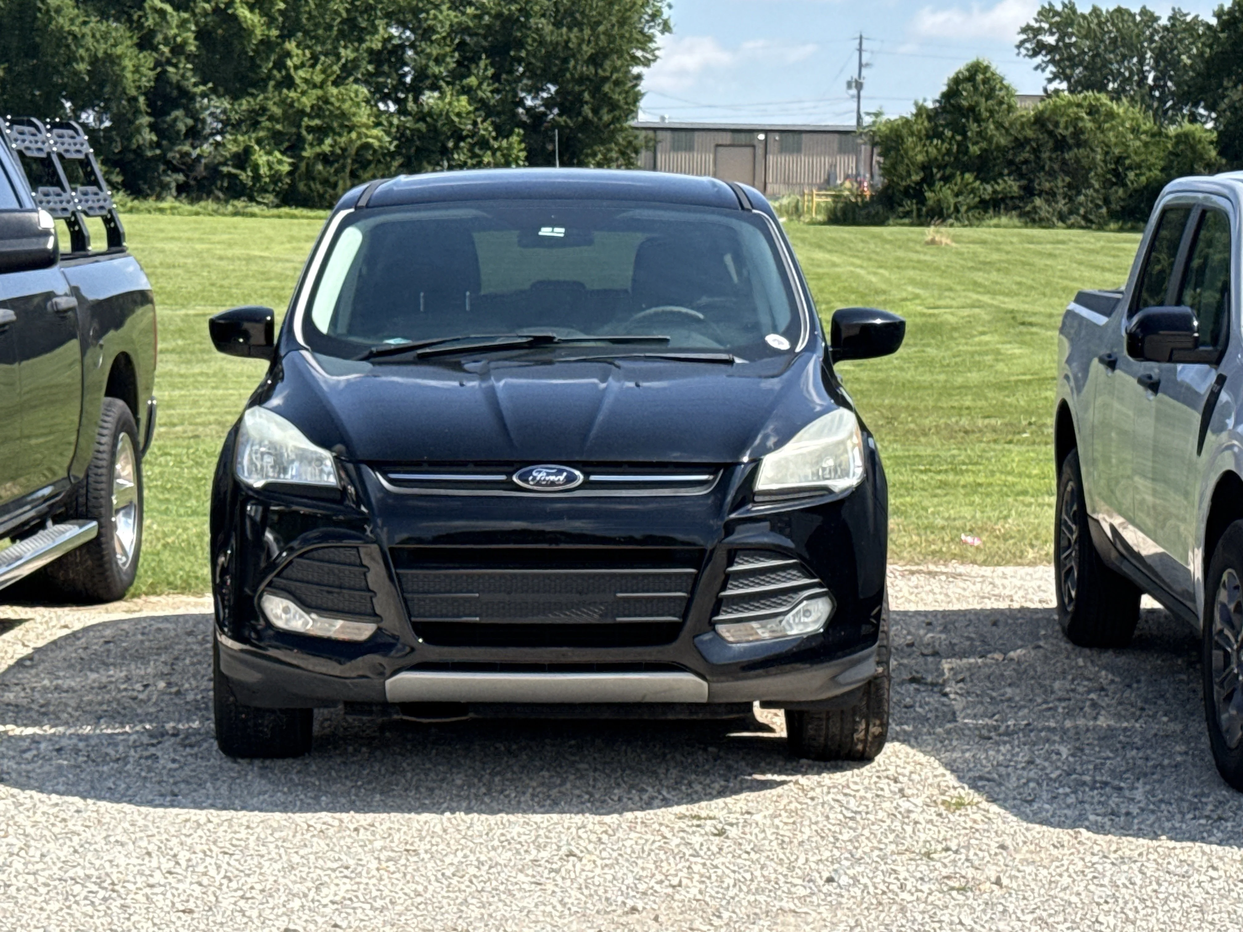 Used 2016  Ford SE image 2