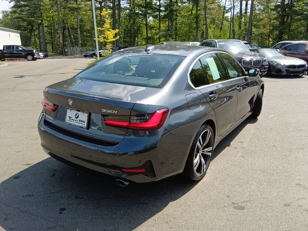 Used 2022 Mineral Grey Metallic BMW 330i xDrive image 6