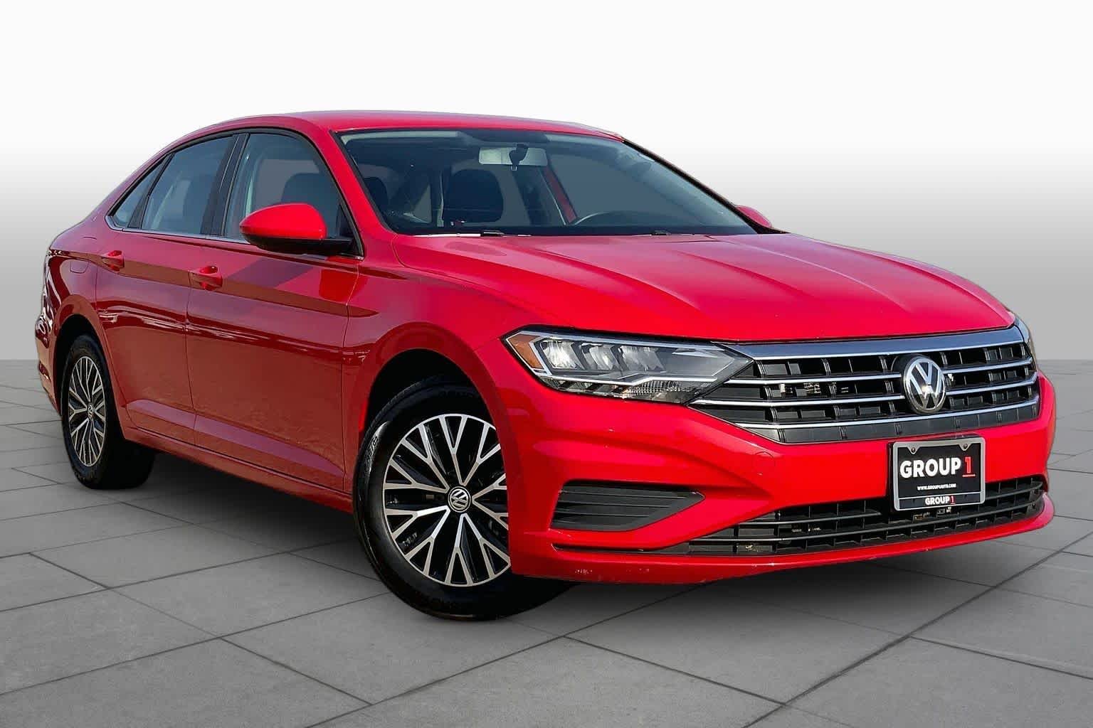 Used 2021 Tornado Red Volkswagen S image 3
