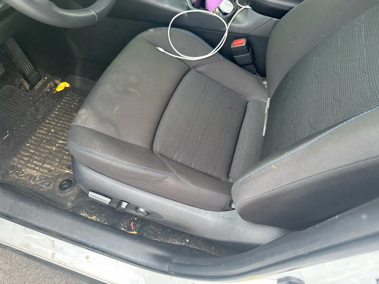 Certified Used 2025 Wind Chill Pearl Toyota Hybrid SE image 8