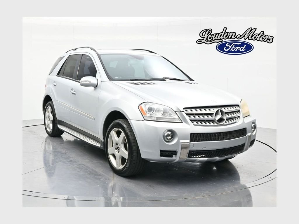 2008 Mercedes-Benz M-Class ML550's photo