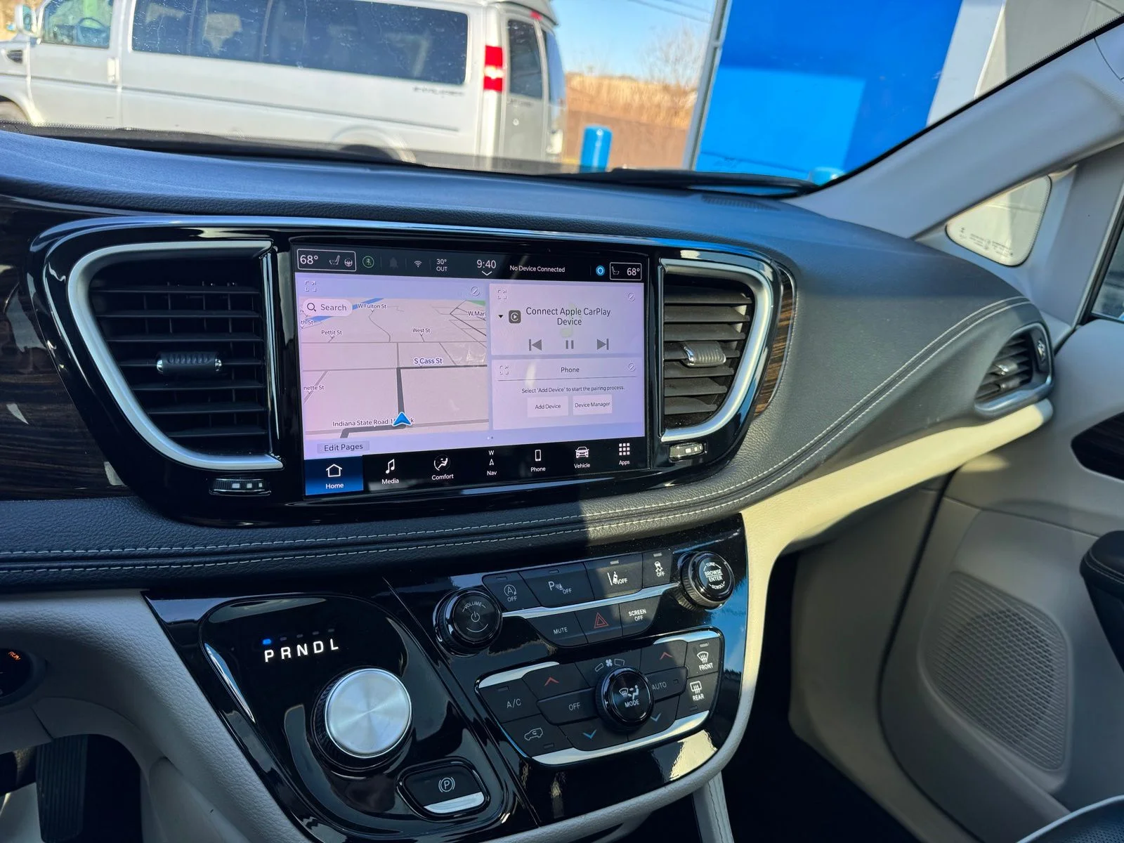 2024 Chrysler Pacifica Limited - Photo 13