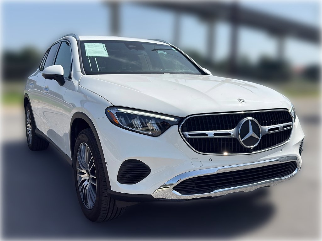 2025 Mercedes-Benz GLC