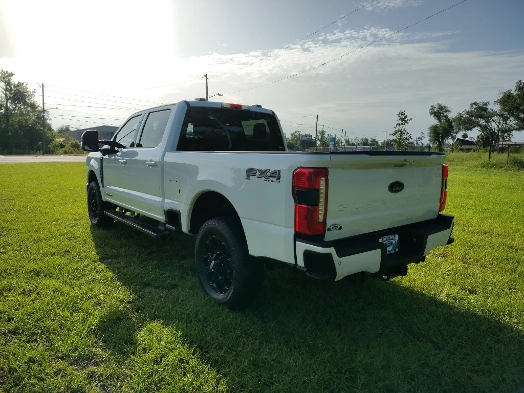 New 2026 Star White Metallic Tri-Coat Ford F-350® Lariat® image 3