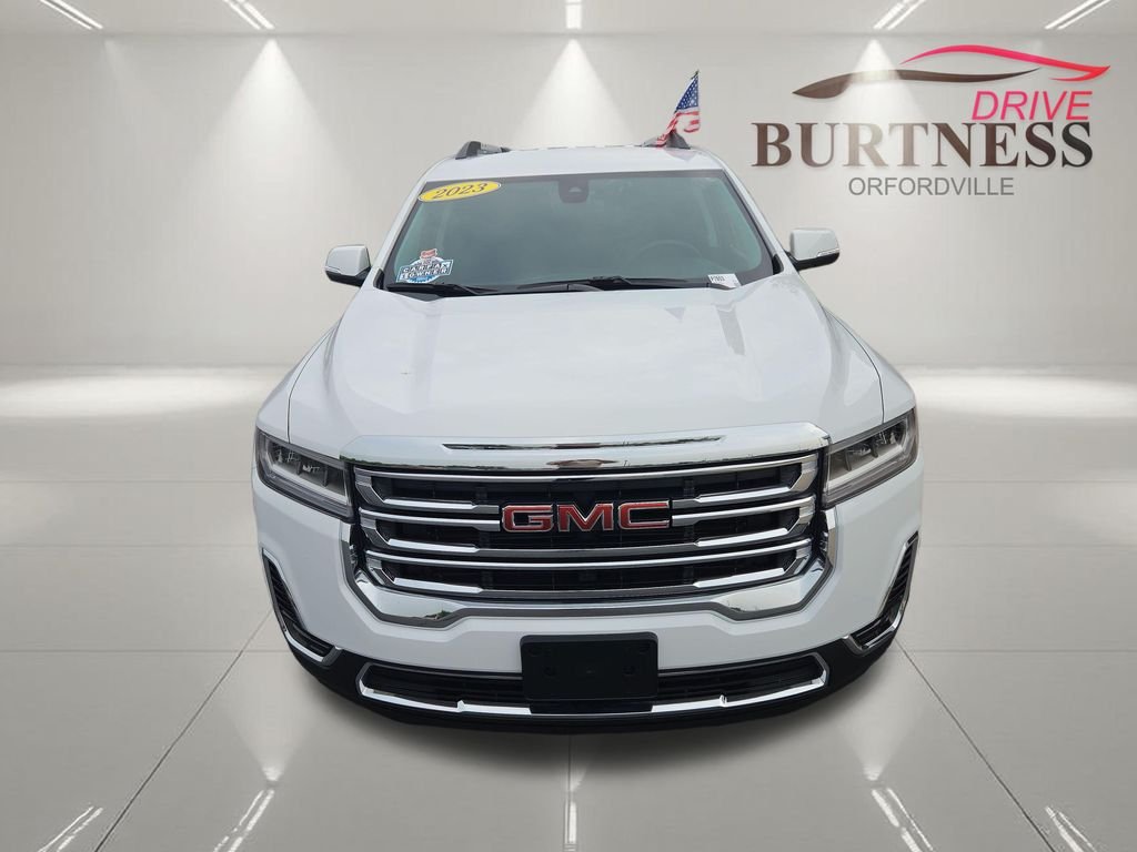 Used 2023 White GMC SLE image 3