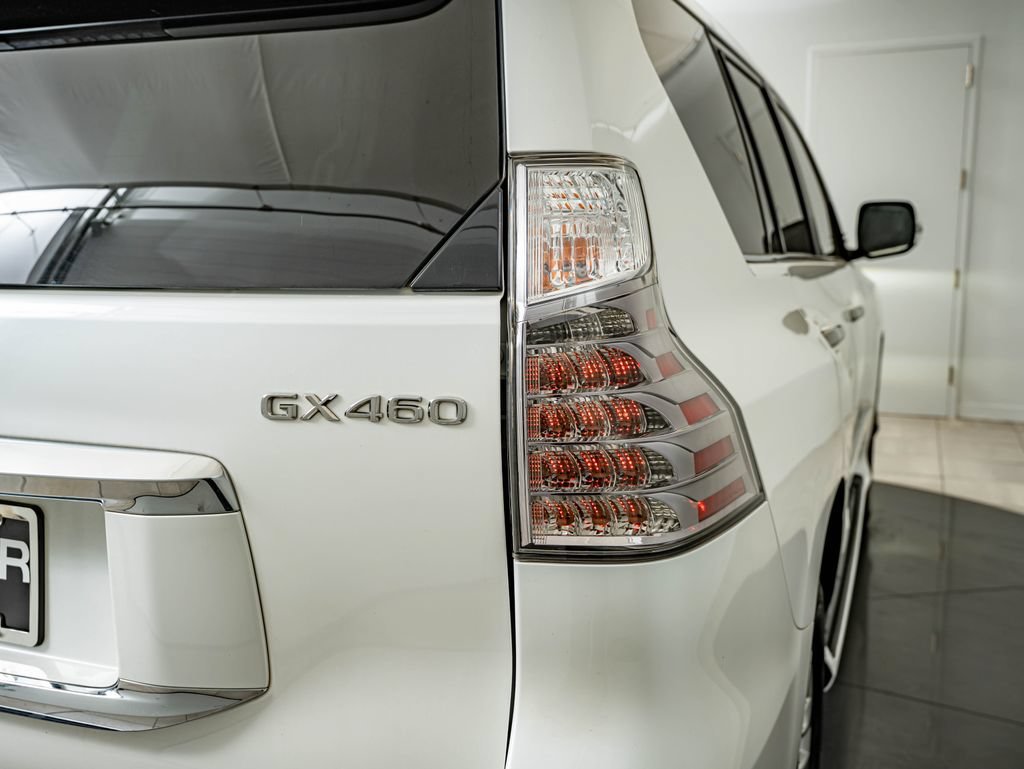 Used 2014 Starfire Pearl Lexus 460 image 15