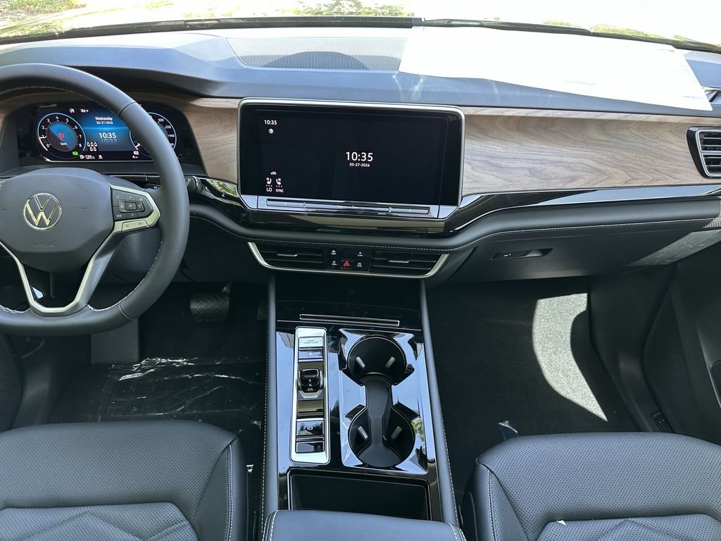 New 2026 Black Volkswagen 2.0T SE w/Technology image 11
