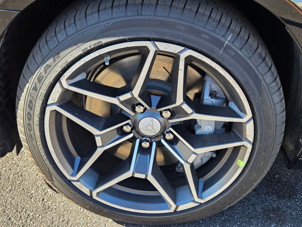 New 2026 Diamond Black Crystal Pearlcoat Dodge Scat Pack image 5