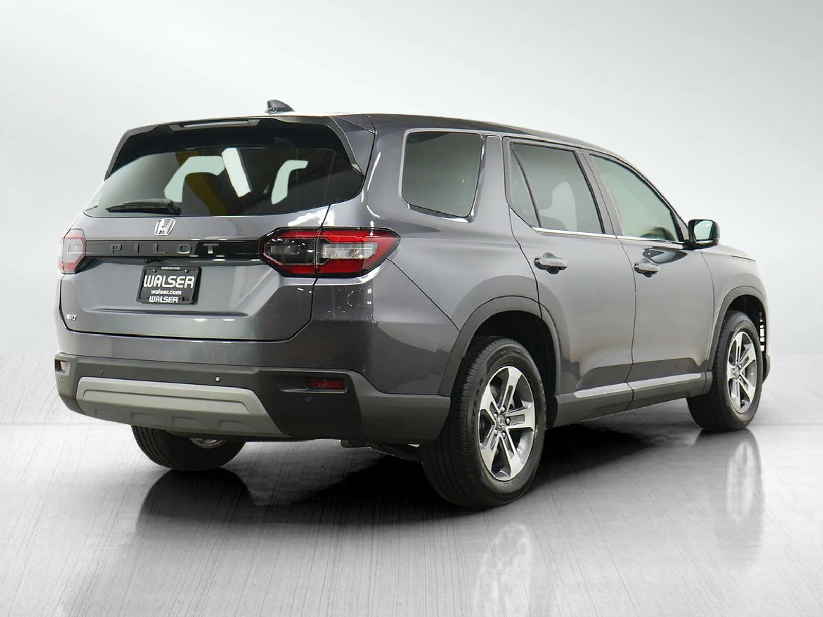Used 2025 Meteorite Gray Metallic Honda EX-L image 5