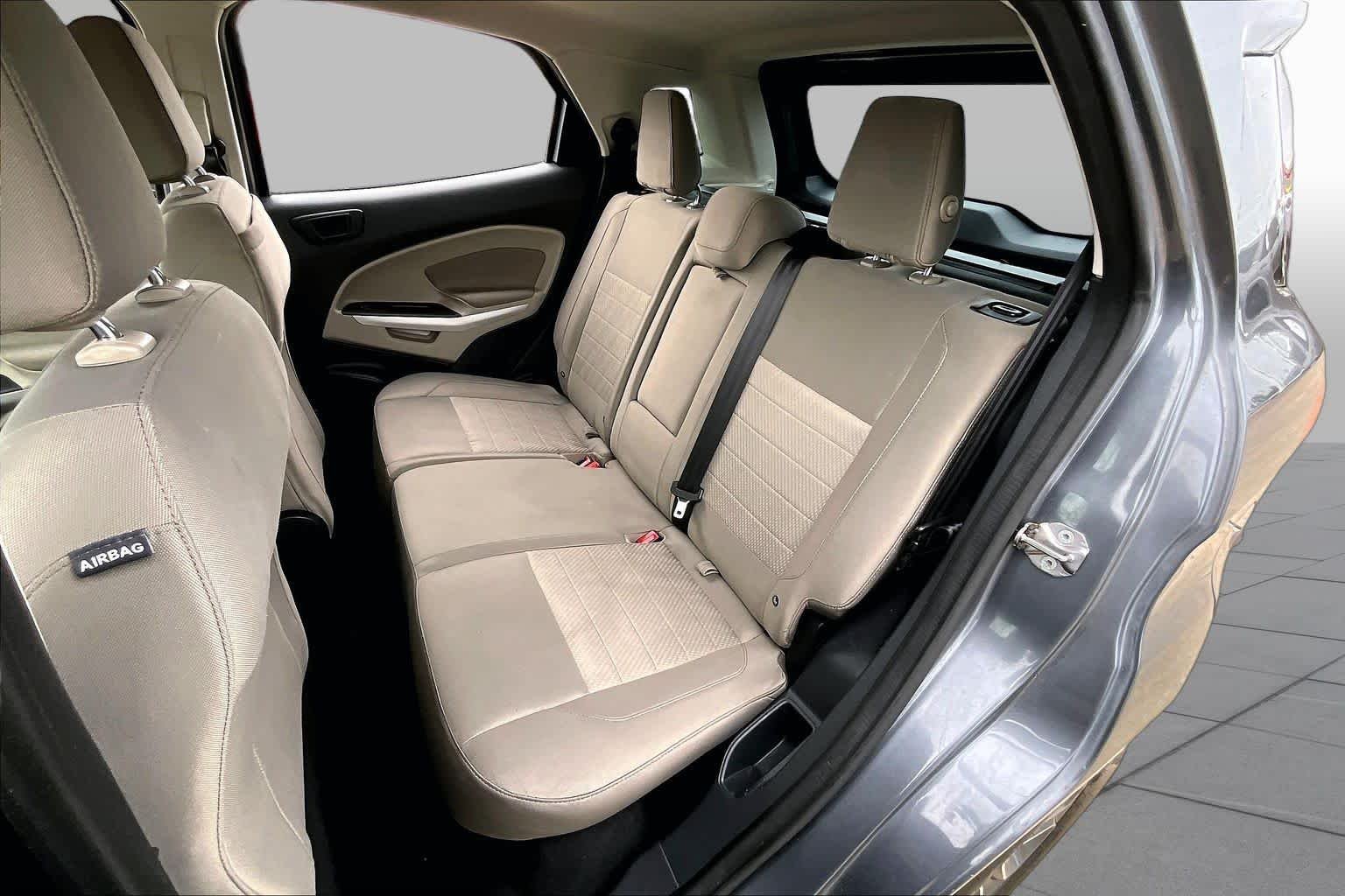 Used 2018 Smoke Metallic Ford S image 19