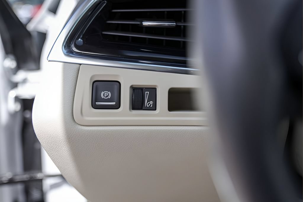 Used 2023 CRYSTAL WHITE TRICOAT Cadillac FWD Premium Luxury image 15